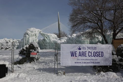MIKE DEAL / WINNIPEG FREE PRESS
A large banner announces the closing of the Ice Castles at The Forks Tuesday morning a few days ahead of schedule. 
180306 - Tuesday, March 06, 2018.