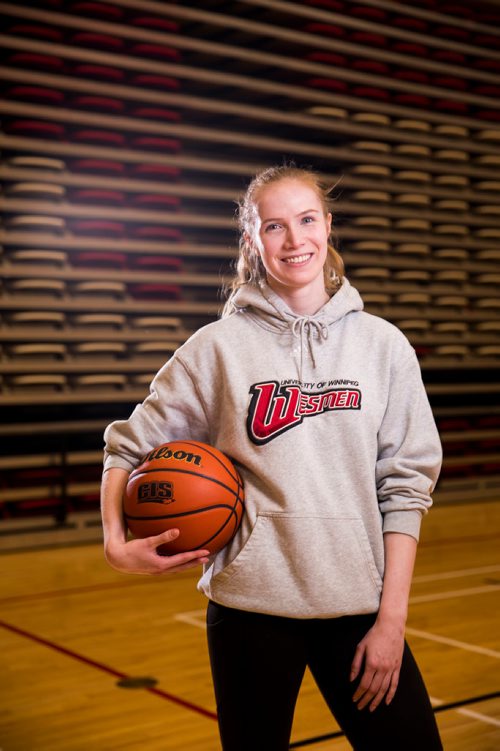 MIKAELA MACKENZIE / WINNIPEG FREE PRESS
Wesmen basketball player Lena Wenke, who recovered from a knife attack a year ago, is back playing with the team at the U of W in Winnipeg, Manitoba on Thursday, March 8, 2018.
180308 - Thursday, March 08, 2018.