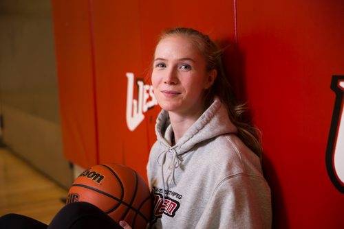 MIKAELA MACKENZIE / WINNIPEG FREE PRESS
Wesmen basketball player Lena Wenke, who recovered from a knife attack a year ago, is back playing with the team at the U of W in Winnipeg, Manitoba on Thursday, March 8, 2018.
180308 - Thursday, March 08, 2018.