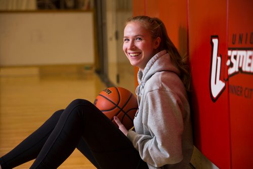 MIKAELA MACKENZIE / WINNIPEG FREE PRESS
Wesmen basketball player Lena Wenke, who recovered from a knife attack a year ago, is back playing with the team at the U of W in Winnipeg, Manitoba on Thursday, March 8, 2018.
180308 - Thursday, March 08, 2018.