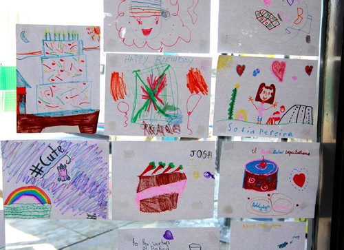 BORIS MINKEVICH / WINNIPEG FREE PRESS
For This City piece toasting Baked Expectation's 35th anniversary. Business is at 161 Osborne St.
This is some of the hand-coloured kids' drawings in the window.  March 14, 2018