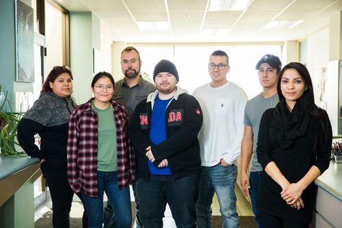 MIKAELA MACKENZIE / WINNIPEG FREE PRESS
Robotics instructors Tia Dumas (left), Lisa Harper, Chris Schulz, Kane Slavuta, Jared Bone, Shinni Barratt, and Alexis Nelson at the First Peoples Development Inc. offices in Winnipeg on Thursday, March 15, 2018. First Peoples Development Inc. has teamed up with a Winnipeg robotics company called Cogmation to deliver two-week long robotics coding workshops in First Nations in Manitoba that culminate in a Lego robot Sumo wrestling competition.
 Mikaela MacKenzie / Winnipeg Free Press 15, 2018.