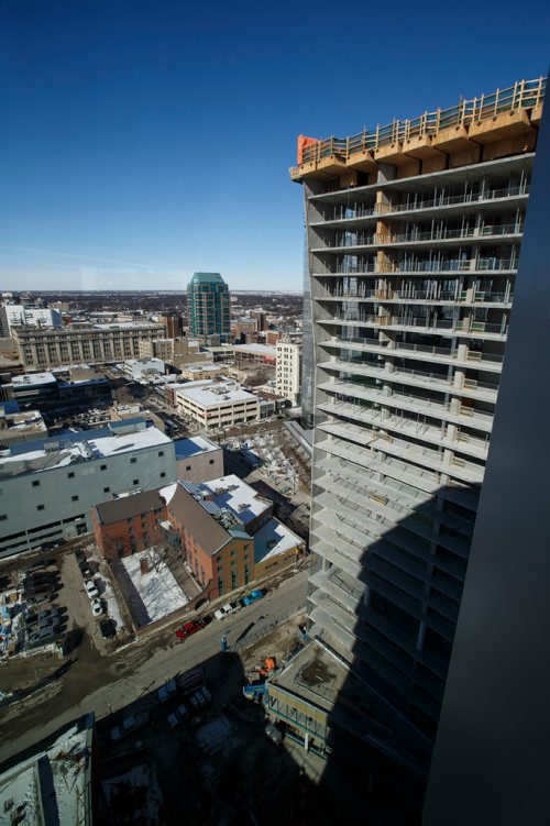 MIKE DEAL / WINNIPEG FREE PRESS
Winnipeg looking west from the 17th floor of Tower 1 during a short tour of construction at True North Square, Friday March 16, 2018.
180316 - Friday, March 16, 2018.