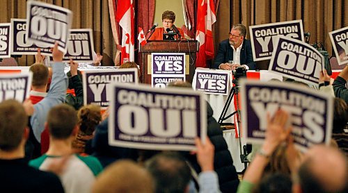 BORIS MINKEVICH / WINNIPEG FREE PRESS  081204 Yes Coalition support rally at the Malborough Hotel in Winnipeg. Judy Wasylycia-Leis and Bill Blakie spoke.