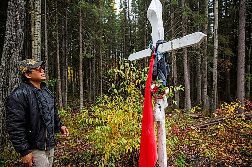 MIKE DEAL / WINNIPEG FREE PRESS 
Band councillor Larry Watt at the site of the memorial in the woods close to the garbage dump where the body of Krystal Andrews was found in God's Lake Narrows First Nation.
170927 - Wednesday, September 27, 2017.