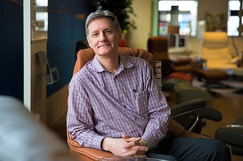 MIKAELA MACKENZIE / WINNIPEG FREE PRESS
Arto Kujanen, one of the owners of Teak Furniture Centre, in the store in Winnipeg on Thursday, March 22, 2018. Teak Furniture is going out of business.
Mikaela MacKenzie / Winnipeg Free Press 22, 2018.