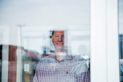 MIKAELA MACKENZIE / WINNIPEG FREE PRESS
Arto Kujanen, one of the owners of Teak Furniture Centre, in the store in Winnipeg on Thursday, March 22, 2018. Teak Furniture is going out of business.
Mikaela MacKenzie / Winnipeg Free Press 22, 2018.