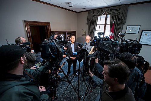 MIKAELA MACKENZIE / WINNIPEG FREE PRESS
Minister Cliff Cullen announces new appointments to the Manitoba Hydro-Electric Board at the Manitoba Legislative Building in Winnipeg on Friday, March 23, 2018. The newly-appointed directors are Marina James (chair), Michael Moore (vice-chair), Lisa Meeches, Melanie McKague and Wade Linden.
Mikaela MacKenzie / Winnipeg Free Press 23, 2018.