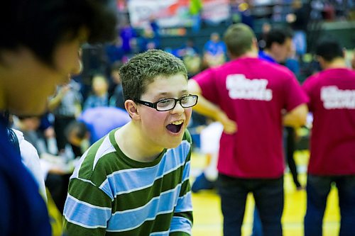 MIKAELA MACKENZIE / WINNIPEG FREE PRESS
Gianluca Caldarola, 13, reacts during a practice match with friends at the annual Manitoba Robot Games at the Technical Vocational High School in Winnipeg on Saturday, March 24, 2018.
Mikaela MacKenzie / Winnipeg Free Press 24, 2018.