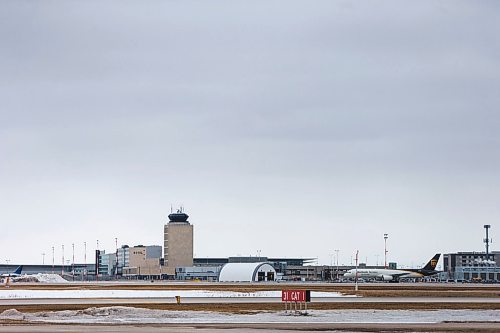 MIKAELA MACKENZIE / WINNIPEG FREE PRESS
The Winnipeg James Armstrong Richardson International Airport in Winnipeg on Saturday, March 24, 2018.
Mikaela MacKenzie / Winnipeg Free Press 24, 2018.