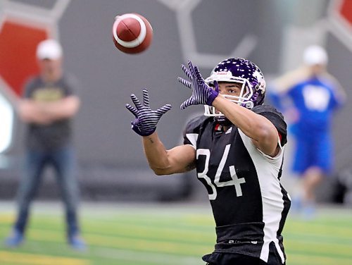 TREVOR HAGAN / WINNIPEG FREE PRESS
Winnipeg's Alex Taylor, participating in the CFL combine during CFL Week at the University of Winnipeg, Sunday, March 25, 2018.