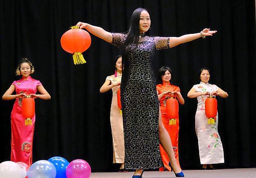 SUBMITTED PHOTO

The dance group of the Manitoba Chinese Women's Association performs at the MCWA's annual International Women's Day celebration on March 10, 2018. (See Social Page)
