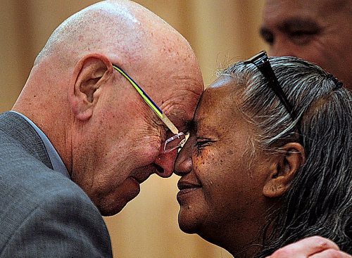 PHIL HOSSACK / WINNIPEG FREE PRESS - In a traditional Maori greeting, David Newman presses his forehead and nose up against that of Rima Witanga a visiting Social Worker and Maori elder, one of four visiting Maori here in Manitoba working for reconciliation of Aboriginal Families in New Zealand and world wide.  See Alex Paul's story.- March 26, 2018