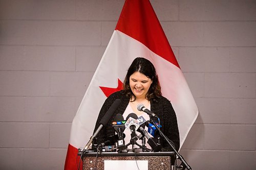 MIKAELA MACKENZIE / WINNIPEG FREE PRESS
Tammy Christensen, executive director of the Ndinawe Youth Resource Centre, speaks at a funding announcement supporting the centre's expansion in memory of Tina Fontaine in Winnipeg on Tuesday, March 27, 2018.
Mikaela MacKenzie / Winnipeg Free Press 27, 2018.