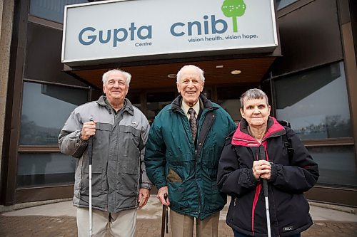 MIKE DEAL / WINNIPEG FREE PRESS
(from left) John Wilsbech, Bill Atkinson, and Katie Goetz, volunteers and clients at CNIB.
For a story on the CNIB and its 100th anniversary celebrations.
180326 - Monday, March 26, 2018.