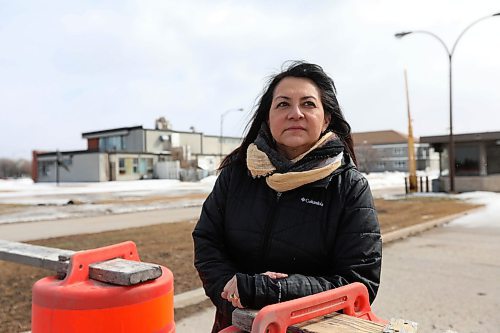RUTH BONNEVILLE / WINNIPEG FREE PRESS


Photos  of Loretta Ross, Manitoba Treaty Commissioner for Story about Kapyong Barracks being a possible tangible example of reconciliation
 Gates to Kapyong Barracks off Grant behind her.  

See Jessica Botelho-Urbanski story


March 27,  2018
