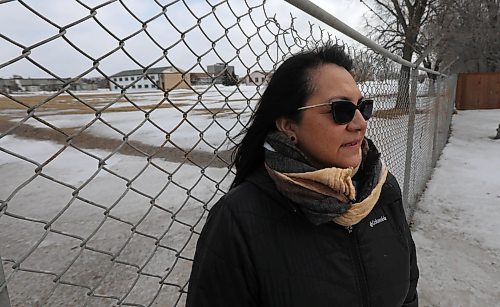 RUTH BONNEVILLE / WINNIPEG FREE PRESS


Photos  of Loretta Ross, Manitoba Treaty Commissioner for Story about Kapyong Barracks being a possible tangible example of reconciliation
Kapyong Barracks off Grant behind her.  

See Jessica Botelho-Urbanski story


March 27,  2018
