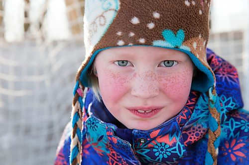 MIKAELA MACKENZIE / WINNIPEG FREE PRESS
Kyla Nobel on the backyard rink in Transcona in Winnipeg on Wednesday, March 28, 2018.
Mikaela MacKenzie / Winnipeg Free Press 28, 2018.