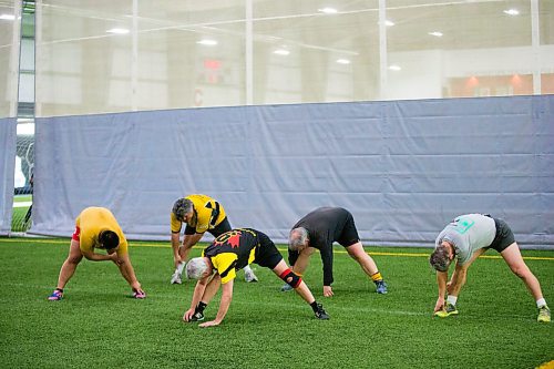 MIKAELA MACKENZIE / WINNIPEG FREE PRESS
The Winnipeg Wasps, an rugby team with members ranging from 40 to 73 years of age, stretch during practice at the Axworthy Health & RecPlex in Winnipeg on Saturday, March 31, 2018. They are preparing for the 2018 Golden Oldies World Rugby Festival in Christchurch, New Zealand at the end of April.
Mikaela MacKenzie / Winnipeg Free Press 31, 2018.