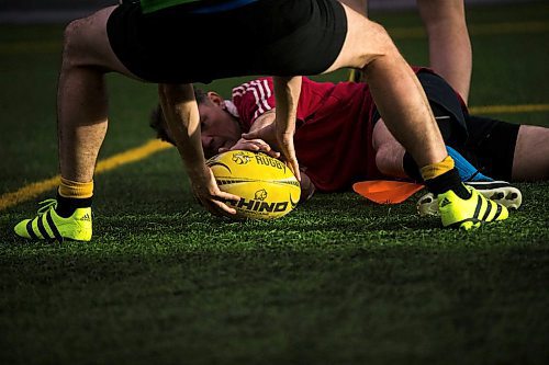 MIKAELA MACKENZIE / WINNIPEG FREE PRESS
The Winnipeg Wasps, an rugby team with members ranging from 40 to 73 years of age, practice at the Axworthy Health & RecPlex in Winnipeg on Saturday, March 31, 2018. They are preparing for the 2018 Golden Oldies World Rugby Festival in Christchurch, New Zealand at the end of April.
Mikaela MacKenzie / Winnipeg Free Press 31, 2018.