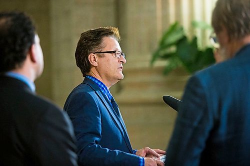 MIKAELA MACKENZIE / WINNIPEG FREE PRESS
Infrastructure Minister Ron Schuler announces the expansion of Alert Ready to wireless devices at the Manitoba Legislative Building in Winnipeg on Tuesday, April 3, 2018. 
Mikaela MacKenzie / Winnipeg Free Press 03, 2018.