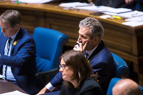 MIKAELA MACKENZIE / WINNIPEG FREE PRESS
Premier Brian Pallister in the Legislative Chamber in Winnipeg on Wednesday, April 4, 2018.