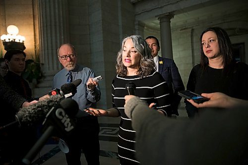 MIKAELA MACKENZIE / WINNIPEG FREE PRESS
NDP MLA Nahanni Fontaine addresses the media on Bill 219, which would prevent employers from requiring servers to wear high heels on the job, at the Manitoba Legislative Building in Winnipeg on Thursday, April 5, 2018. 
Mikaela MacKenzie / Winnipeg Free Press 2018.