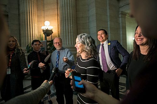 MIKAELA MACKENZIE / WINNIPEG FREE PRESS
NDP MLA Nahanni Fontaine addresses the media on Bill 219, which would prevent employers from requiring servers to wear high heels on the job, at the Manitoba Legislative Building in Winnipeg on Thursday, April 5, 2018. 
Mikaela MacKenzie / Winnipeg Free Press 2018.