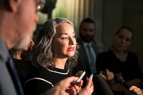 MIKAELA MACKENZIE / WINNIPEG FREE PRESS
NDP MLA Nahanni Fontaine addresses the media on Bill 219, which would prevent employers from requiring servers to wear high heels on the job, at the Manitoba Legislative Building in Winnipeg on Thursday, April 5, 2018. 
Mikaela MacKenzie / Winnipeg Free Press 2018.