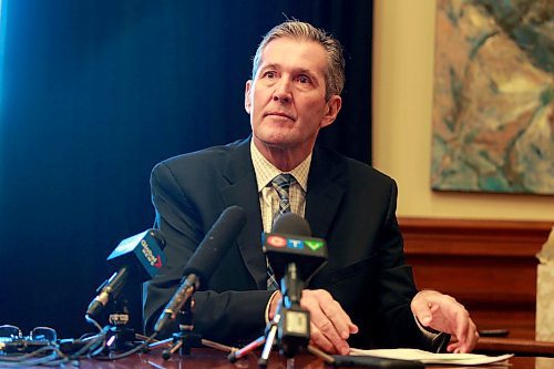 BORIS MINKEVICH / WINNIPEG FREE PRESS
Premier Brian Pallister talked to the media today in Room 204 of the Legislative Building about Manitobas Climate and Green Plan. April 6, 2018