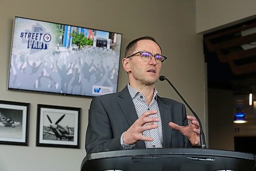 TREVOR HAGAN / WINNIPEG FREE PRESS
Kevin Donnelly, Senior Vice President, Venues & Entertainment, True North Sports and Entertainment, speaking to media at the Winnipeg Whiteout Street Party announcement, Friday, April 6, 2018.