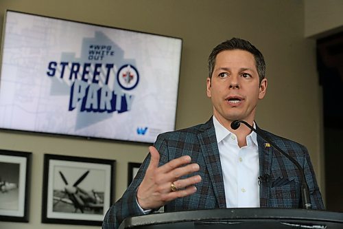 TREVOR HAGAN / WINNIPEG FREE PRESS
Mayor Brian Bowman, speaking to media at the Winnipeg Whiteout Street Party announcement, Friday, April 6, 2018.