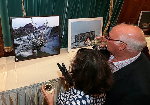 JASON HALSTEAD / WINNIPEG FREE PRESS

Attendees check out artwork at the biennial Border Crossings magazine fundraising gala, Dreams & Nightmares, on March 17, 2018 at the Hotel Fort Garry. (See Social Page)