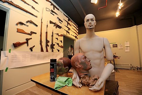 TREVOR HAGAN / WINNIPEG FREE PRESS
Winnipeg Rifles museum items at the Minto Armoury, Tuesday, April 10, 2018.