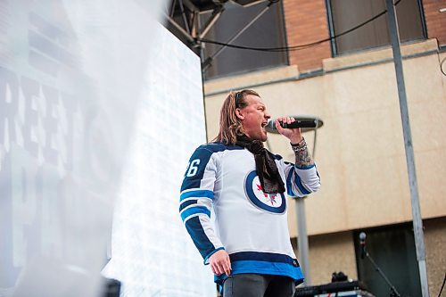 MIKAELA MACKENZIE / WINNIPEG FREE PRESS
Chris Jericho makes a special appearance at the Jets whiteout party on Donald Street in Winnipeg on Wednesday, April 11, 2018. 
Mikaela MacKenzie / Winnipeg Free Press 2018.