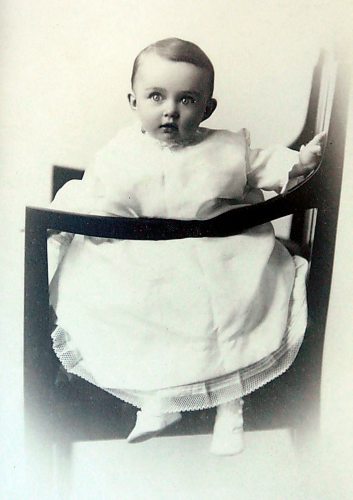 BORIS MINKEVICH / WINNIPEG FREE PRESS
Jessie Lang is the subject for this weeks passages feature A Lifes Story. This is a photo of Lang at 1 year old. Photo taken in Calgary. KEVIN ROLLASON STORY. April 12, 2018