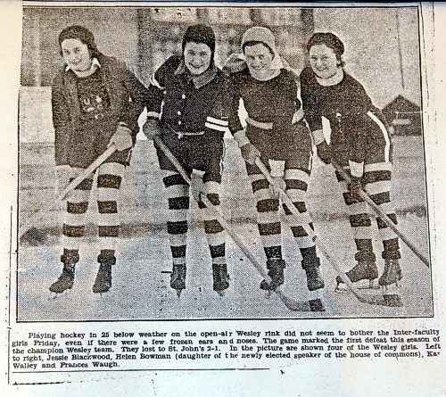 BORIS MINKEVICH / WINNIPEG FREE PRESS
Jessie Lang is the subject for this weeks passages feature A Lifes Story. In this photo Jesse, left, played women hockey. KEVIN ROLLASON STORY. April 12, 2018