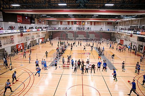 MIKAELA MACKENZIE / WINNIPEG FREE PRESS
Canadian national team dodgeball trials are held at the Duckworth Centre in Winnipeg on Friday, April 13, 2018. 
Mikaela MacKenzie / Winnipeg Free Press 2018.