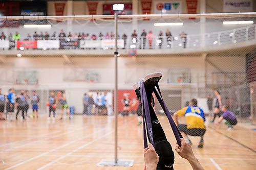 MIKAELA MACKENZIE / WINNIPEG FREE PRESS
Players warm up at the Canadian national team dodgeball trials at the Duckworth Centre in Winnipeg on Friday, April 13, 2018. 
Mikaela MacKenzie / Winnipeg Free Press 2018.