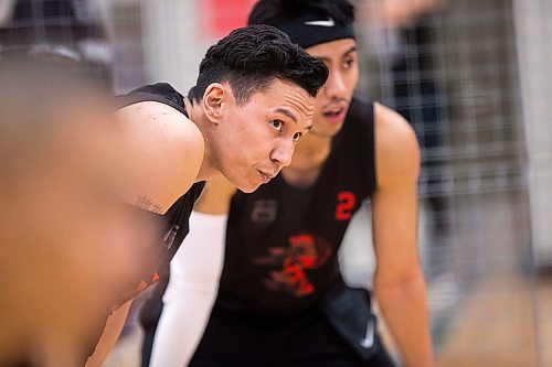 MIKAELA MACKENZIE / WINNIPEG FREE PRESS
Mike Garcia plays a match at the Canadian national team dodgeball trials at the Duckworth Centre in Winnipeg on Friday, April 13, 2018. 
Mikaela MacKenzie / Winnipeg Free Press 2018.