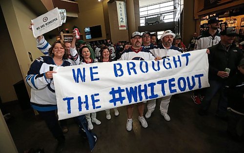 TREVOR HAGAN / WINNIPEG FREE PRESS
Jets fans in the Xcel Energy Center prior to playoff game 3 between the Winnipeg Jets and Minnesota Wild, Sunday, April 14, 2018.