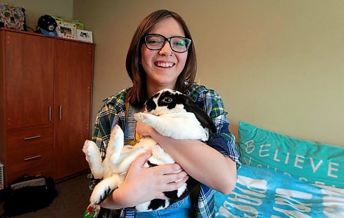 BORIS MINKEVICH / WINNIPEG FREE PRESS
Booth University Colleges support animal program. Quinn Hegg and her bunny named Chubbster pose for a photo. Jen Zoratti story. April 16, 2018