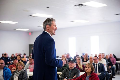 MIKAELA MACKENZIE / WINNIPEG FREE PRESS
Premier Brian Pallister speaks at a town hall on the proposed Lake Manitoba outlet in St. Laurent, Manitoba on Monday, April 16, 2018. 
Mikaela MacKenzie / Winnipeg Free Press 2018.