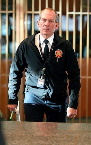 BORIS MINKEVICH / WINNIPEG FREE PRESS
Winnipeg Fire Paramedic Service (WFPS) chief John Lane arrives at City Hall today for EPC meeting. ALDO SANTIN STORY. April 17, 2018