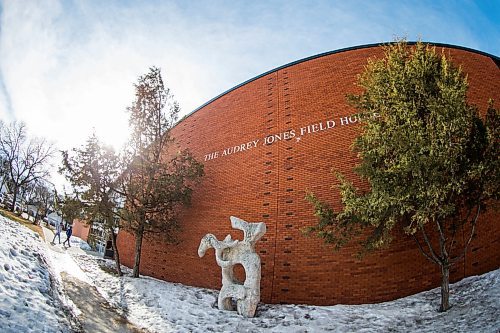 MIKAELA MACKENZIE / WINNIPEG FREE PRESS
The Audrey Jones Field House at the Technical Vocational High School in Winnipeg on Tuesday, April 17, 2018. 
Mikaela MacKenzie / Winnipeg Free Press 2018.