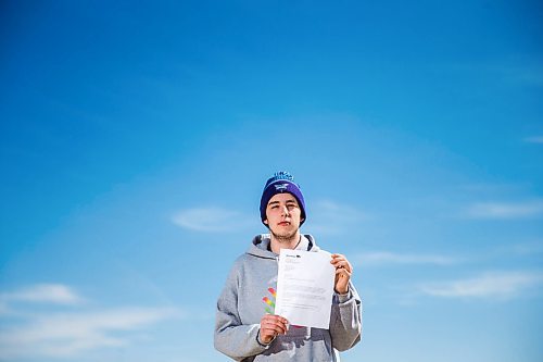 MIKAELA MACKENZIE / WINNIPEG FREE PRESS
Peter Townsend, who received a letter from provincial offences court indicating data related to his tickets has been lost, poses for a portrait by McPhillips in Winnipeg on Tuesday, April 17, 2018. 
Mikaela MacKenzie / Winnipeg Free Press 2018.