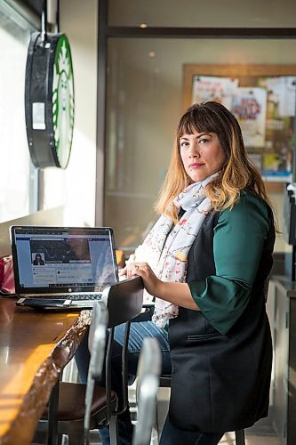 MIKAELA MACKENZIE / WINNIPEG FREE Susie Erjavec Parker, a social media specialist and owner of SPARKER Strategy Group, poses for a portrait in Winnipeg on Wednesday, April 18, 2018. 
Mikaela MacKenzie / Winnipeg Free Press 2018.