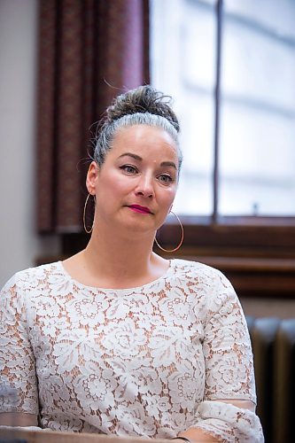 MIKAELA MACKENZIE / WINNIPEG FREE 
NDP house leader Nahanni Fontaine conducts an interview in her office at the Manitoba Legislative Building in Winnipeg on Wednesday, April 18, 2018. 
Mikaela MacKenzie / Winnipeg Free Press 2018.