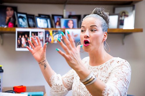 MIKAELA MACKENZIE / WINNIPEG FREE 
NDP house leader Nahanni Fontaine conducts an interview in her office at the Manitoba Legislative Building in Winnipeg on Wednesday, April 18, 2018. 
Mikaela MacKenzie / Winnipeg Free Press 2018.