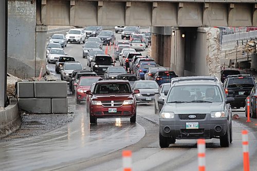 RUTH BONNEVILLE / WINNIPEG FREE PRESS


Vehicles make their way through the underpass on Pembina Hwy amidst dust, dirt and water runoff Friday.

For story on street cleaning starting Monday.  


April 20,  2018
